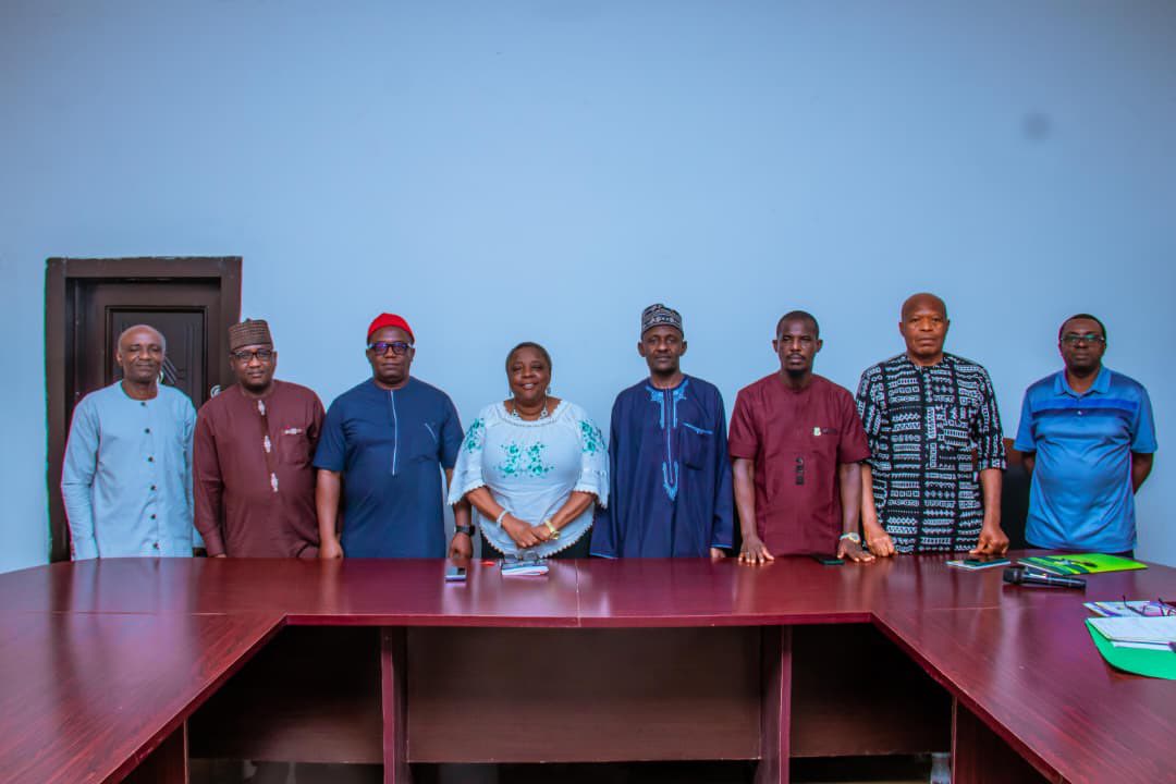 COURTESY VISIT: NUC RESOURCE VERIFICATION TEAM FOR THE AWARD OF DOCTOR OF PHARMACY (PHARM.D) IN COOU FELICITATES WITH VC